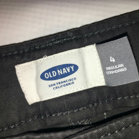 Old Navy Regular Standard Shorts - Picture 4 of 4